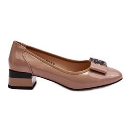 Vinceza Beige Laklæder Pumps Ilvanna