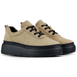 Beige damesneakers i læder med sort sål