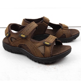 Herresandaler i ruskind med velcro, brun McKeylor 87975