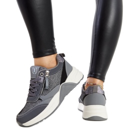 Grå skinnende sneakers på Makda platformen