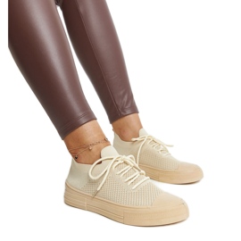 Lysbeige letvægts sportssneakers fra Senaida