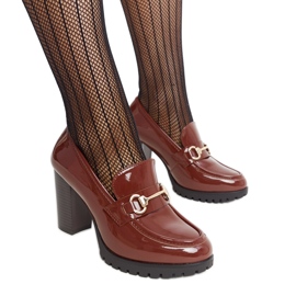 Brune pumps med patenthæl fra Giacoma