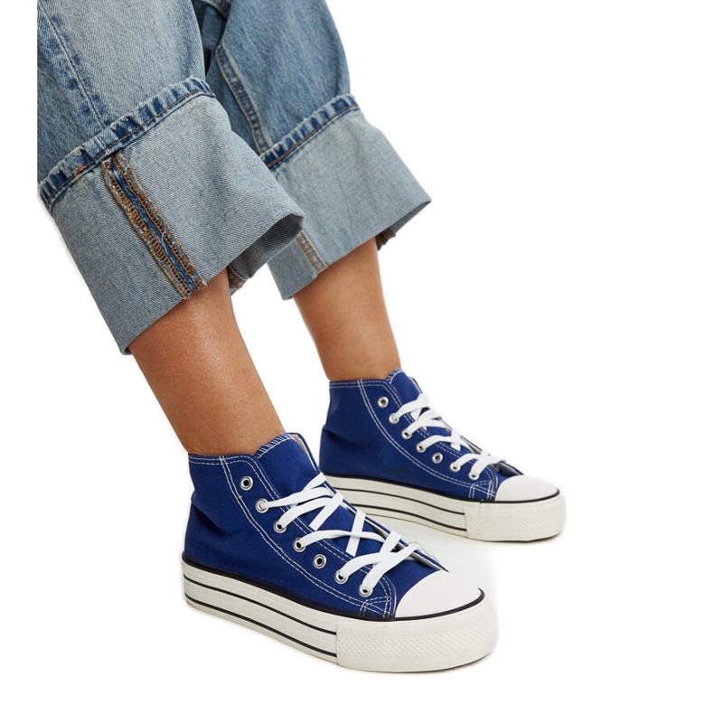 Blå high-top sneakers med tyk sål fra Bagy