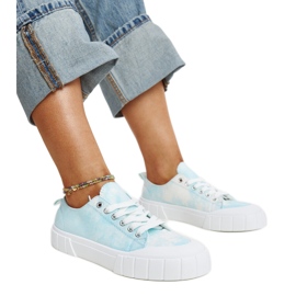 Sneakers i blåt stof fra Jerina