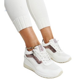Hvide sneakers til kvinder fra Cross Jeans