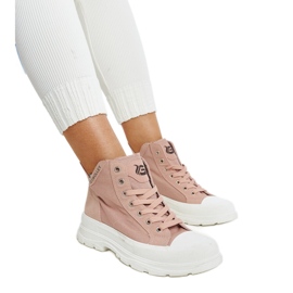 Høje lyserøde sneakers med fordybninger fra Nura