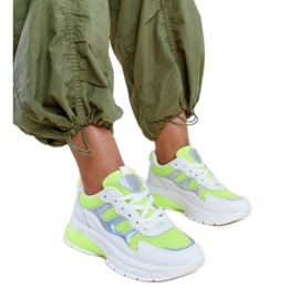 Hvide og grønne sneakers med en tyk Matea-sål