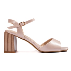 Goodin Elegante beige damesandaler på høj hæl