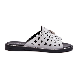 Skinnende flade flip flops til kvinder med sølvdekoration Ebirena