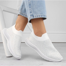 S.Barski Slip-on sportssko til kvinder med zirkoner, hvid D&amp;A TW121