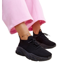 Sorte sneakers med massiv Kassi-sål