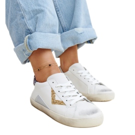 Hvide sneakers med slidt effekt fra Gombol