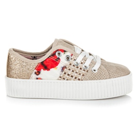 Kylie Sneakers på den abstrakte printplatform brun