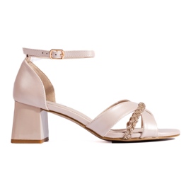 Kvinders lyse beige sandaler