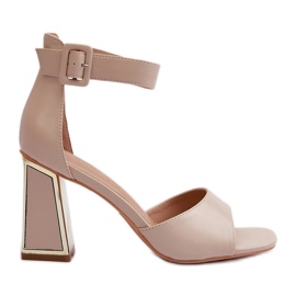 Elegante damesandaler på en højhælet Beige Rosazara
