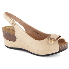 Komfortable beige kilesandaler til kvinder eVento 6230