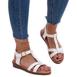 Sherine hvide sandaler med lav kile