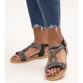 Sorte sandaler dekoreret med Detila zirkoner