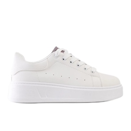 Hvide sneakers med iøjnefaldende Asmait dekoration