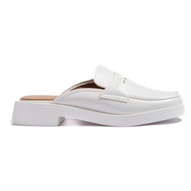 Hvide lukkede flip-flops til kvinder