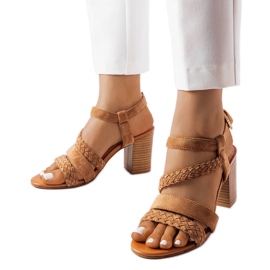 Evento Brune sandaler med flettede stropper Octave