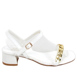 Lavhælede sandaler fra Daphne White hvid