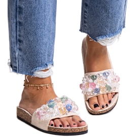 Beige flip-flops dekoreret med Negistina sten