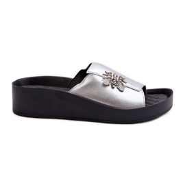 Elegante dameflip-flops med dekoration, naturligt læder S.Barski KV27-015 Sølv