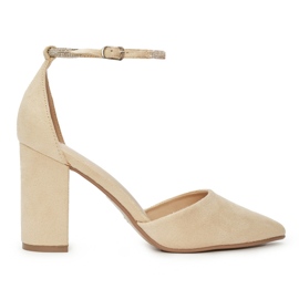 Beige pumps med høj hæl i ruskind