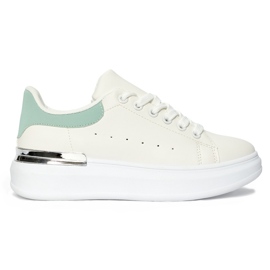 Hvide damesneakers med et grønt element