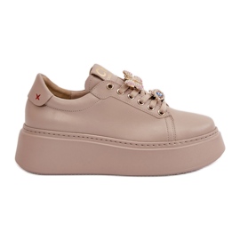 Sneakers i læder til kvinder på platformen med dekorationer CheBello 4585 Beige