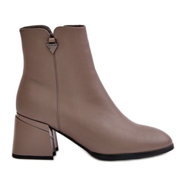 Elegante isolerede damestøvler lavet af naturligt læder, beige Vinceza 77106