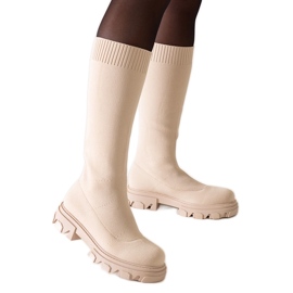 Beige stofstøvler på Nazira platformen