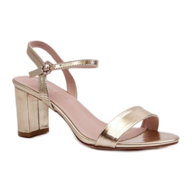 Step in style Sandaler Model Glindra 24SD98-6986 Guld - Træd med stil