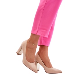 Beige pumps i ruskind
