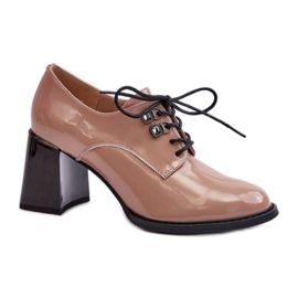 Step in style Sko Model Nelione 63510 Beige lak - Træd med stil