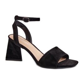 Step in style Sandaler Model Upttima 17328 Sort - Træd i stil