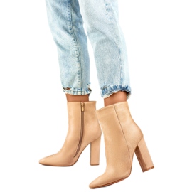 Uisolerede damestøvler D7959KH, beige