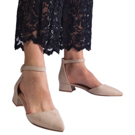 Beige pumps med lave hæle
