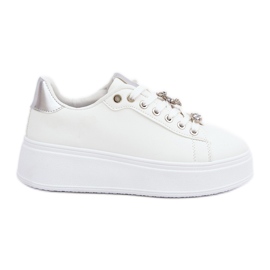 Eco læder sneakers med hvide og sølvstifter