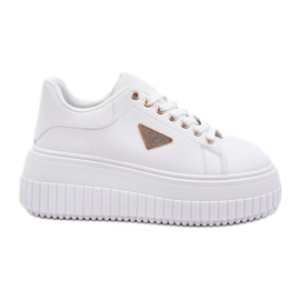 Stilfulde sneakers på en massiv hvid platform
