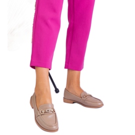 Kvinders brune loafers med dekoration og zirkoner