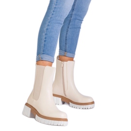 Beige ankelstøvler fra Eco -Leather