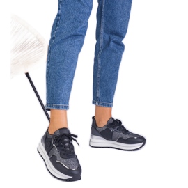 Sorte kvinders sneakers dekoreret med glitter