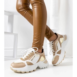 D/GMR Pink sneakers med en metallisk accent gordani beige