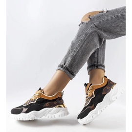 D/GMR Sorte sneakers på uregelmæssig sål fra Alta