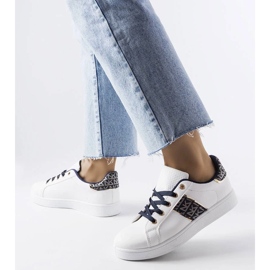 D/GMR Hvide sneakers med dekoreret overdel fra Sauriol