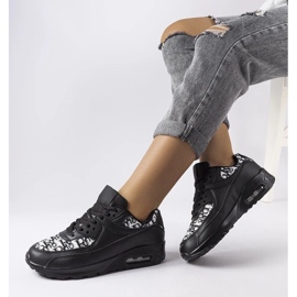 D/GMR Sorte sneakers med mønstret indlæg fra Brattiro
