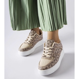 D/GMR Beige sneakers dekoreret med Sands-monogrammet