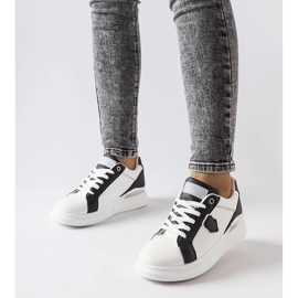 D/GMR Hvide og sorte sneakers med sølv accent fra Via